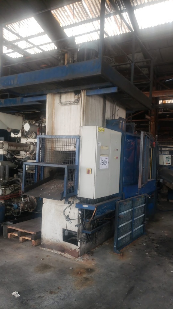 Lot 309 - Ilot de moulage 900T2 1.jpg