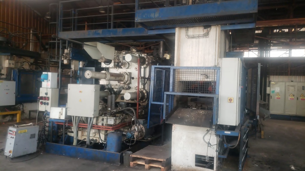 Lot 309 - Ilot de moulage 900T2 2.jpg