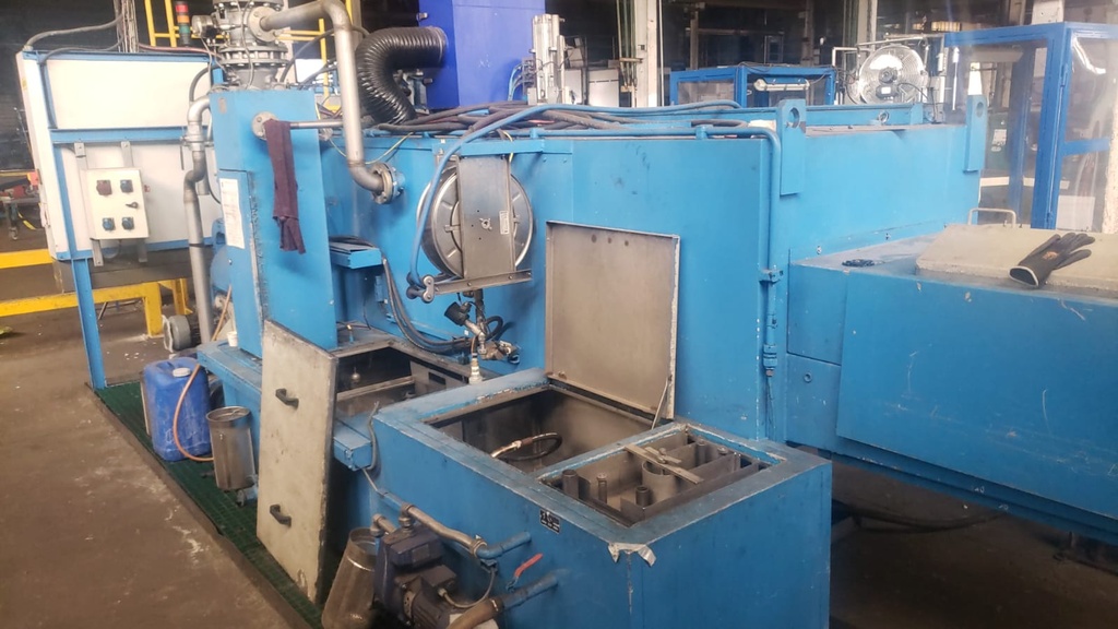 Lot 144 - Machine à laver (LA81A08) EWAB, type tunnel, N°85056,année 2006 lavage par aspersion, séchage air chaud, volume du bain 800 L, température 58° 3.jpg
