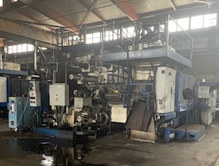 Lot 304 - Ilot de moulage 1200T5 
