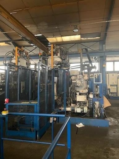 Lot 306 A - ilot de moulage 300T5